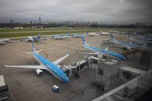 Más de 70 vuelos de Aerolíneas Argentinas demorados por una asamblea de pilotos