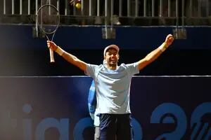 El tenista Facundo Díaz Acosta gritó campeón en medio de la olla a presión chilena