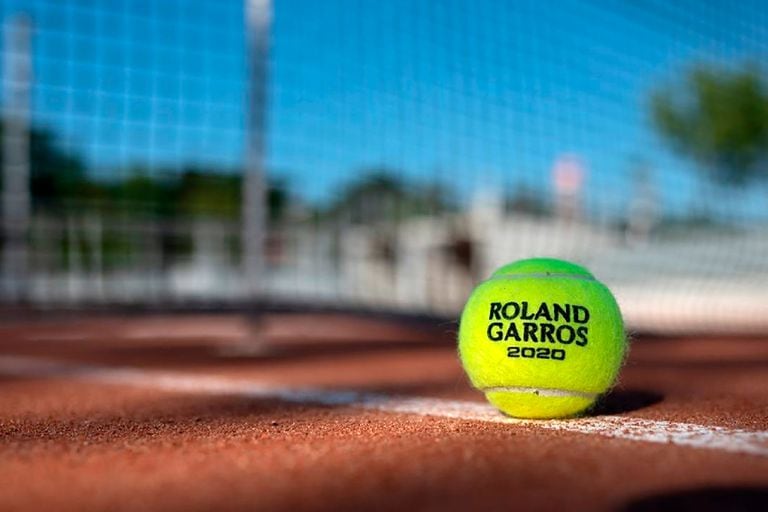 La nueva pelota de Roland Garros, de marca Wilson, que fastidia a Nadal