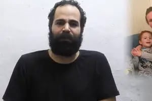 Tras dar por muertos a sus hijos, Hamas difundió un duro video del padre de la familia argentina-israelí secuestrada