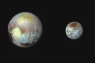 Plutón Pluto planeta sistema solar NASA New Horizons