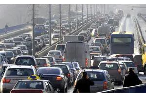 Horas pico: cuánto tiempo y plata pierde cada conductor y qué dicen los datos sobre Buenos Aires