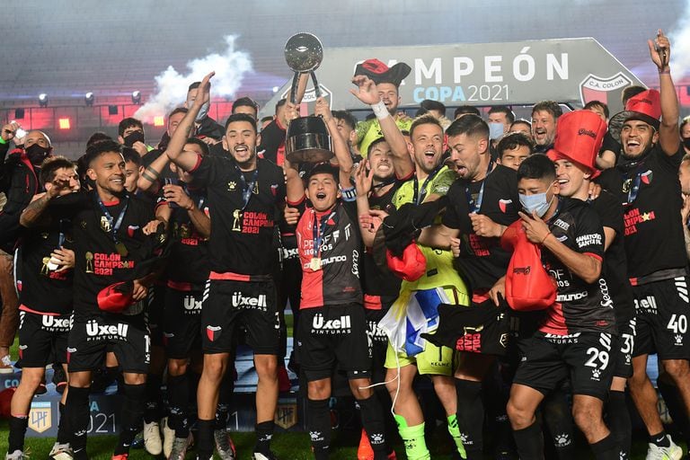 Colón de Santa Fe, campeón vigente de la Copa de la Liga, que volvería a disputarse a comienzos de 2022
