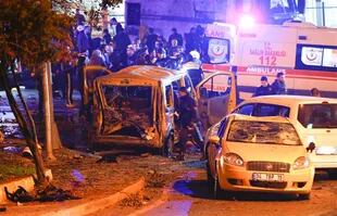 La policía turca acordonó la zona de la explosión en Estambul