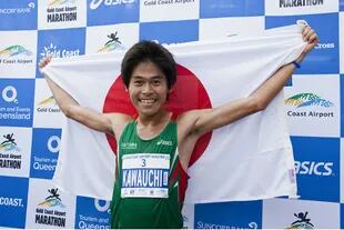Yuki Kawauchi, tras una de sus tantas maratones