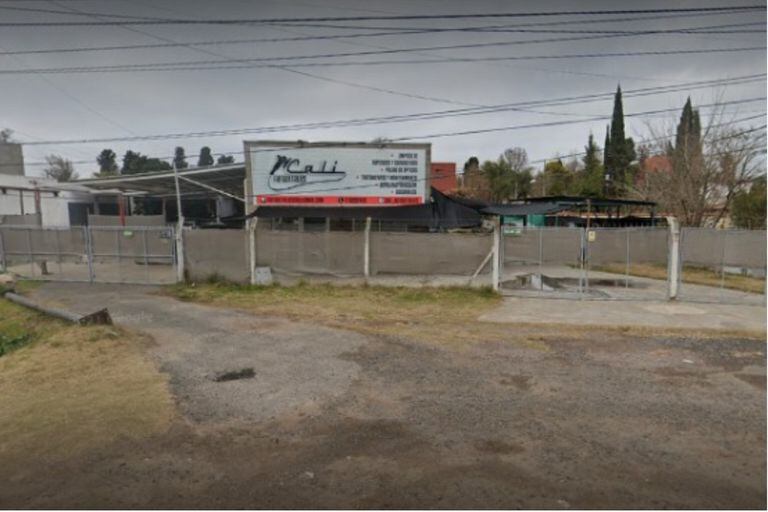 El local de Carlos está ubicado en la Av. José E. Uriburu, en Pilar