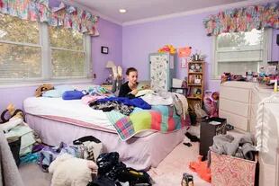 El cuarto de Kelsey Rosenfeld, de 14 años, exhibe el desorden habitual de los adolescentes