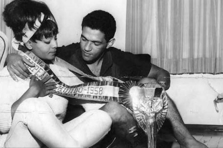 Elza Soares y Mané Garrincha, dos famosos en una relación que duró 15 años y fue muy criticada en el Brasil