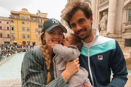 En la Fontana Di Trevi, con Stephanie Demner y su hija, Arianna.
