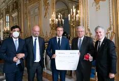 El rector de la UBA se reunió en París con el presidente Emmanuel Macron