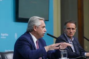 El presidente Alberto Fernández junto a Gabriel Katopodis, cuando se anunció que se avanzará con la nulidad del contrato