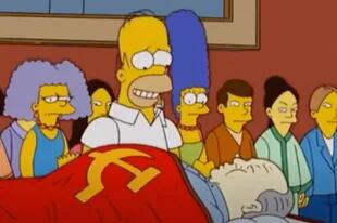 Homero junto al cuerpo embalzamado de Mao Tse-Tung, en Hong Kong desapareció el capítulo de Los Simpson cuya historia transita en China.