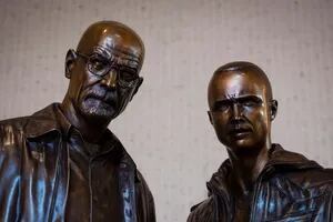 Polémica en EE.UU. por estatuas en homenaje a Breaking Bad