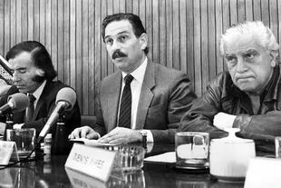 Menem y Cafiero en una reunión el 23 de octubre de 1988