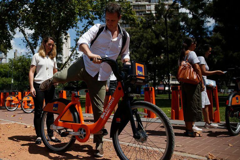 La Ciudad busca promover el uso de la bicicleta para reducir la contaminación ambiental