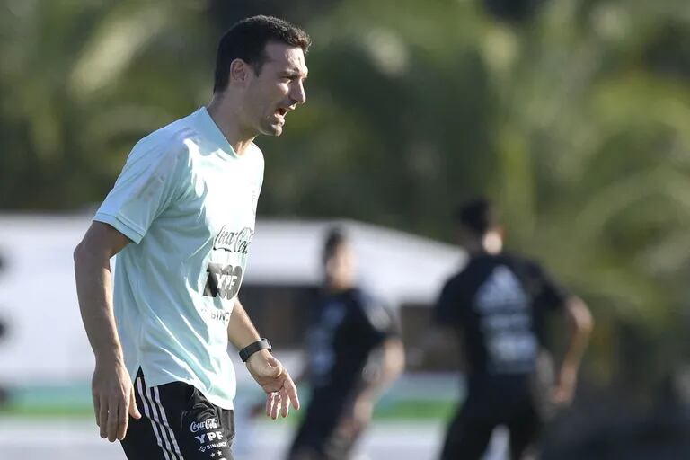 Lionel Scaloni: La postura del DT de la Selección ante la frase de Lionel Messi sobre ‘repensar el futuro’ y cómo se siente escuchando ‘Scaloneta’