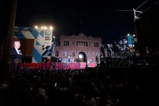 El acto en Plaza de Mayo por el Día de la Democracia