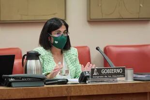 La ministra de Sanidad de España, Carolina Darias, informó las medidas que tomarán desde la detección de los casos de "ómicron sigilosa"
