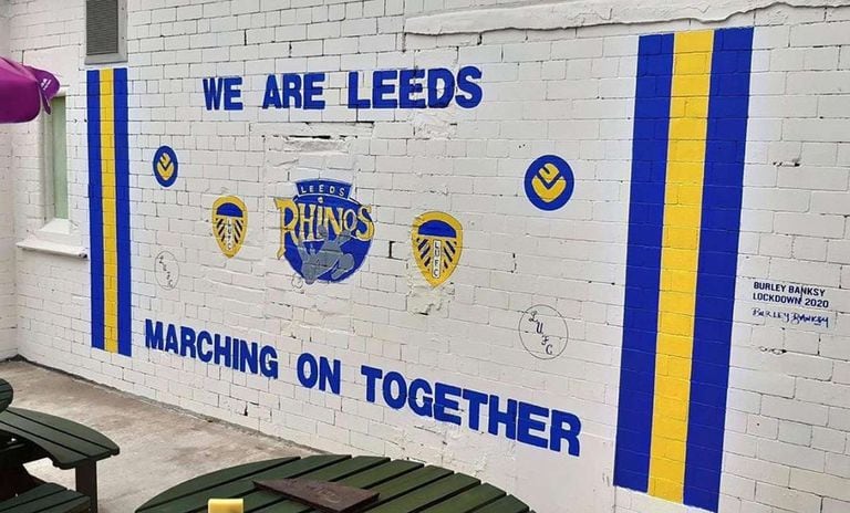 "Marchando juntos": el lema de Leeds que la esposa de Bielsa tomó para grabarlo en el nuevo gimnasio