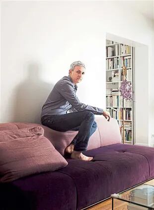 El historiador y escritor Ivan Jablonka en su casa, en 2016