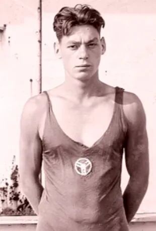 Antes de ponerse en la piel de Tarzan, Johnny Weissmuller fue un atleta olímpico que consiguió romper varios récords