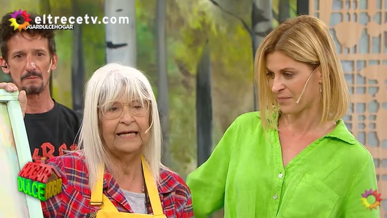 La emoción de Eugenia Tobal con una participante de Hogar dulce hogar (Foto: Captura de video)