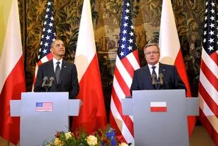 El presidente polaco, Bronislaw Komorowski, y su par estadounidense, Barack Obama, en una rueda de prensa en el Palacio Belvedere de Varsovia