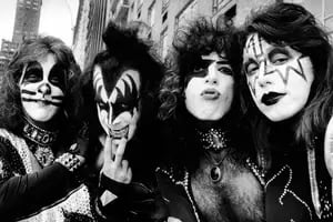 La discografía de Kiss, ordenada de peor a mejor