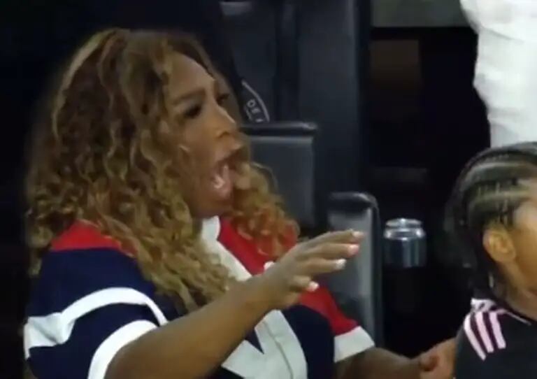 Le incredibili reazioni di Serena Williams e Victoria Beckham quando hanno visto il fantastico gol di Lionel Messi