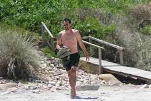 En el día de su cumpleaños, Nacho Viale disfrutó de la playa en solitario