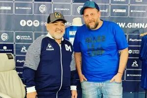 La broma a Nicolás Cayetano que terminó con un llamado entre risas de Maradona