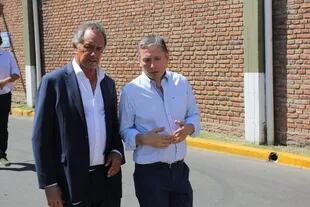 Daniel Scioli y Fernando Gray, intendente de Esteban Echeverría y crítico de Máximo Kirchner, se reunieron hoy y enviaron una señal de estar activando la campaña