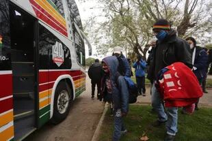 Heridos suben a un segundo micro de la empresa rumbo a Buenos Aires este martes al mediodía