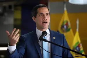 Feroz disputa en la oposición venezolana mientras se extingue el mandato de Juan Guaidó