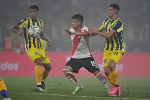 Echeverri, la joya de River que encendió las alarmas sobre su futuro en medio de los festejos