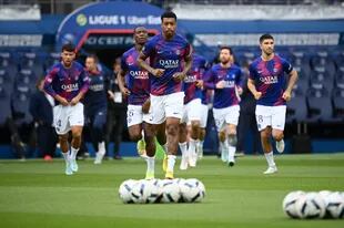 The warm-up of the PSG squad before facing Troyes