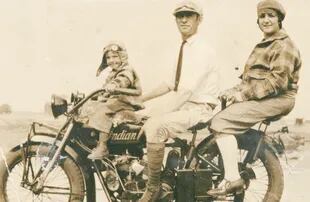 Nonino era apasionado de las motos; en esta tenía grabado el nombre de su hijo