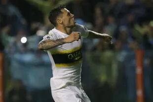 Zárate marcó, de penal, su primer gol en la Superliga con la camiseta de Boca