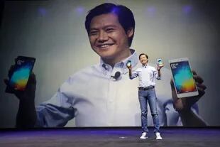 Lei Jun, fundador de Xiaomi, durante la presentación del Mi Note en Pekín