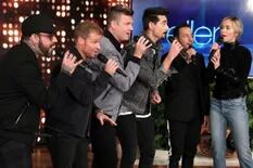 Emily Blunt fue sorprendida por los Backstreet Boys y cantó con ellos