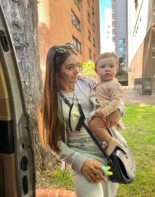 Brisa, la sobrina de Pampita, viajó a Buenos Aires para cuidar a Anita