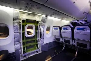 La crisis de Boeing no para: otra mala noticia tras el grave incidente de un 737 Max de Alaska Airlines