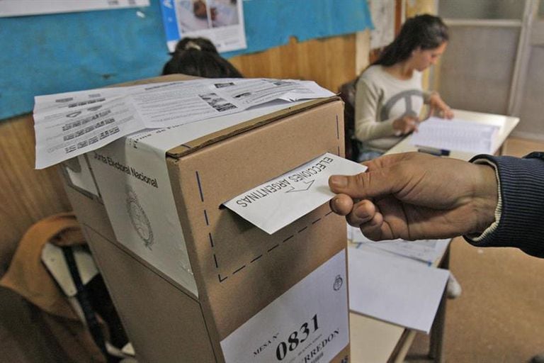 Manes, Gollán y Ocaña, entre los candidatos que no podrán votarse por estar en otro distrito