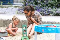 Bradley e Irina Shayk comparten su tiempo con su pequeña hija por separado