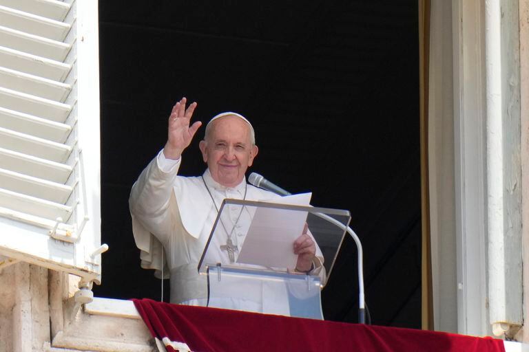 Salute del Papa: Francesco ha la febbre, ma continua a riprendersi dopo l’intervento