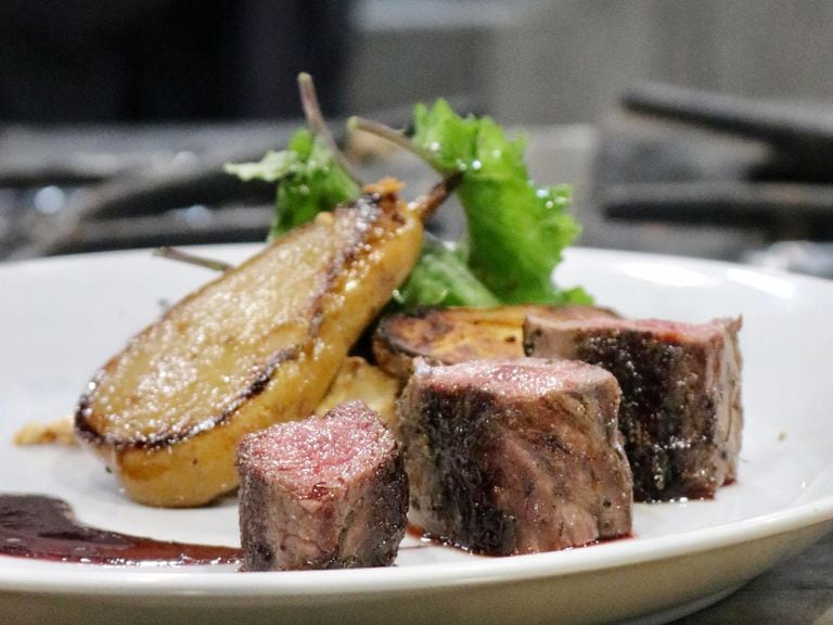 La exótica carne que se abre paso en los restaurantes de la Patagonia más austral