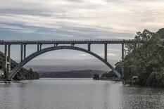 En fotos. Así es el nuevo puente que cruza el lago cordobés San Roque