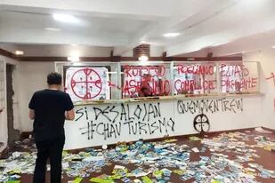 Vandalismo en la Ofina de Turismo de El Bolsón