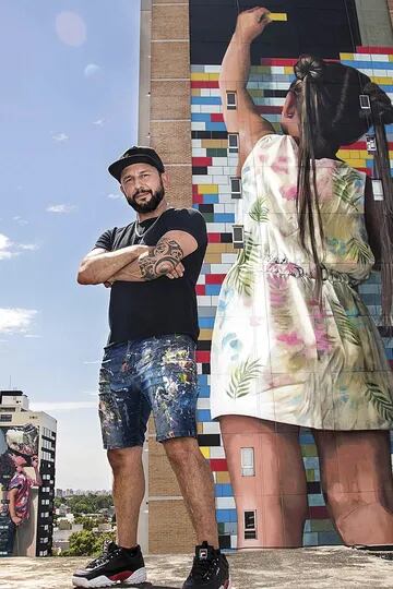 Pintó a Tevez en Fuerte Apache y acaba de hacer el mural más alto del país