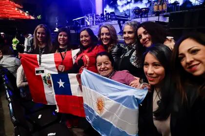 Fans de Perú, Chile y Argentina, reunidas en el Movistar Arena